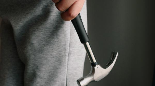 alegeri prezidentiale in coreea de sud liderul partidului de guvernamant atacat cu un ciocan