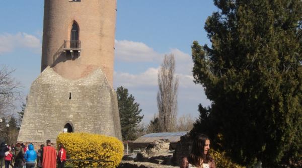 de 8 martie intrare gratuita pentru domnisoare si doamne la muzeele dambovitene