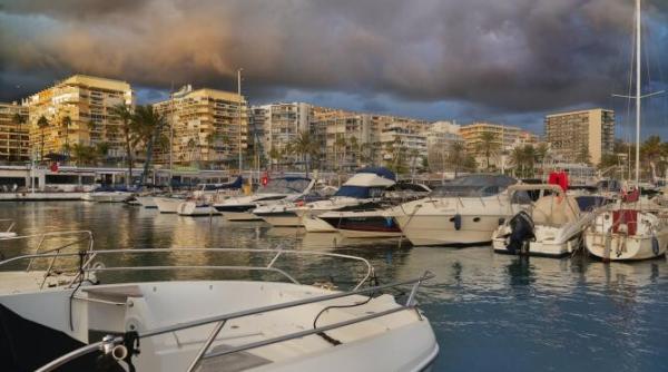 paradisul oligarhilor costa del sol traieste in incertitudine