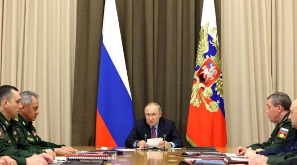 cine este generalul rus medaliat de putin pentru anexarea crimeei ucis in ucraina foto in articol