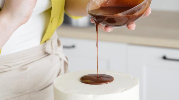 reteta simpla si delicioasa tort cu piscoturi si crema de frisca cu portocale