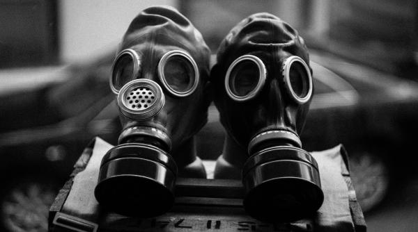 trimisul ucrainei la oiac afirma ca rusia poate folosi arme chimice si ca in donetk s au impartit deja masti de gaze