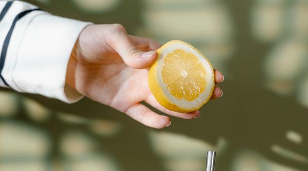 cum putem pacali creierul sa gandeasca pozitiv cand simtim ca suntem depasiti de frica secretul sta intr o lamaie