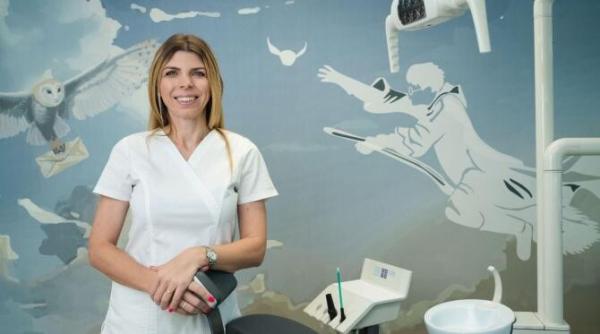 dr denisa zaharia metoda prin care dintii adultilor dupa 40 de ani nu mai pot migra si raman drepti atentie totusi la boala parodontala