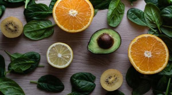 de ce e bine sa pui la final lamaie peste spanac