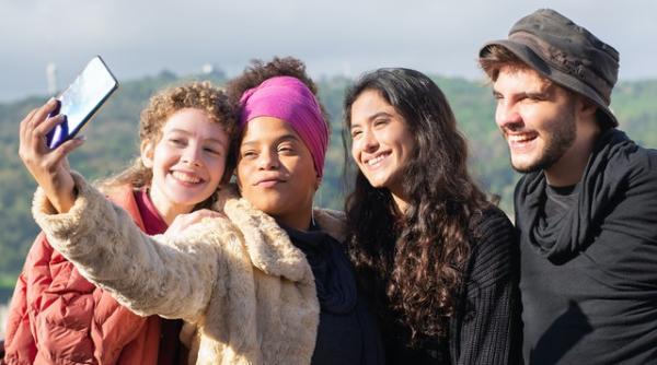 echinoctiul de primavara din 20 martie 2022 vine cu schimbari legate de bani atentie la pacaleli avem impresia ca ne vor salva toti