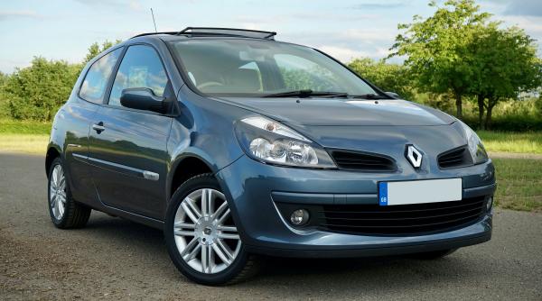 renault nu se retrage din rusia ar pierde 10prc din venituri