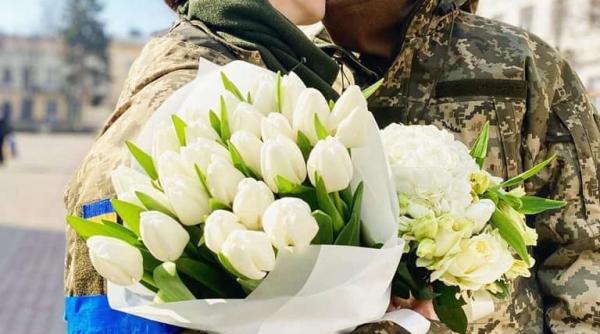 dragoste nu razboi peste 10 000 de cupluri din ucraina s au casatorit de cand a inceput razboiul galerie foto