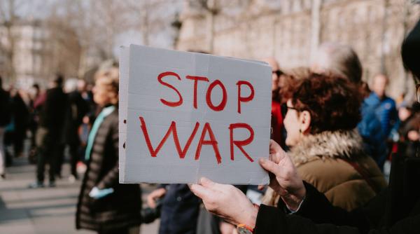 mesaje impotriva razboiului in rusia chirieac rusia se trezeste si se va trezi pe masura ce militarii rusi vor veni acasa in sicrie