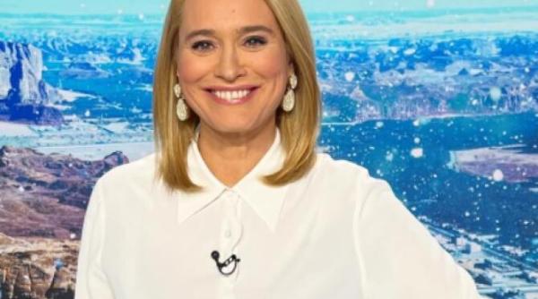 andreea esca mie imi place andi moisescu probabil pentru ca are aceleasi glume din 72 ca mine