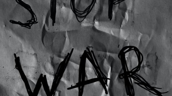 mariupol o scoala de arte unde se adaposteau 400 de persoane lovita de o bomba conform primariei