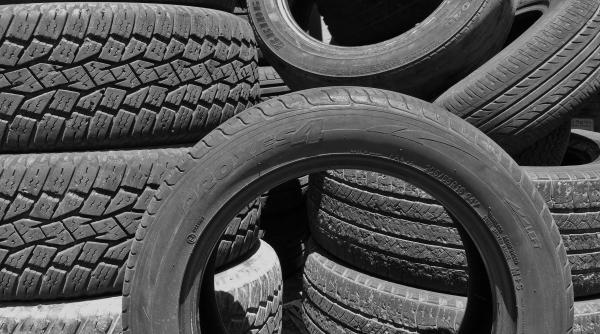 cand se schimba anvelopele de iarna cu cele de vara