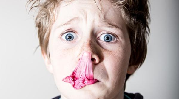 ce se intampla daca inghiti guma de mestecat