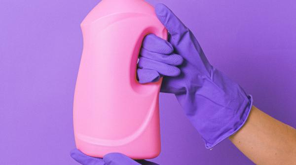 de ce sa cureti geamul cu balsam de rufe 3 beneficii despre care habar nu aveai