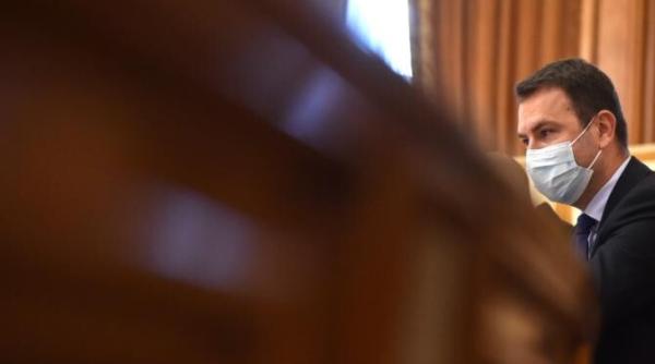 drula ar trebui remaniat tot guvernul