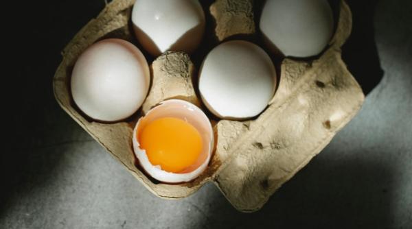 gainile din anglia sunt tinute in interior din noiembrie 2021 cel mai mare focar ce se intampla cu ouale de la raft