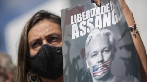fondatorul wikileaks julian assange se casatoreste astazi in inchisoare
