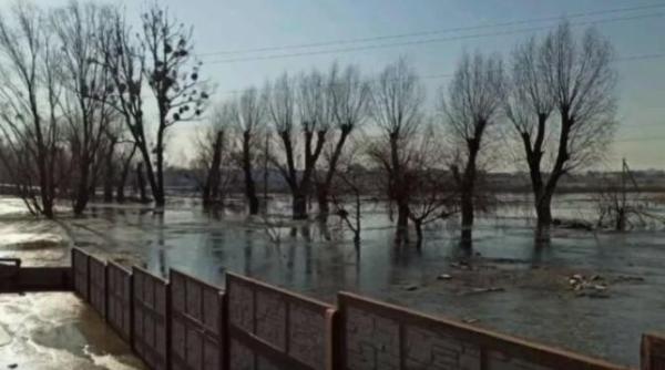 raul irpin se revarsa din cauza inundatiilor ofensiva rusa ar putea fi invinsa video