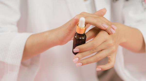 retinolul ingredientul minune care incetineste imbatranirea