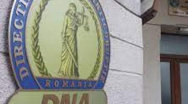 fost coordonator zonal rar din iasi trimis in judecata pentru luare de mita de dna
