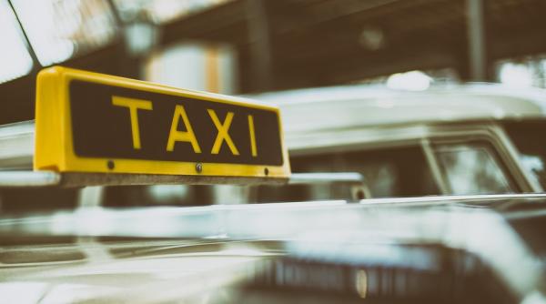 refugiatii bogati din ucraina platesc sume uriase taximetristilor de la noi 3 500 de euro pentru o cursa iasi munchen