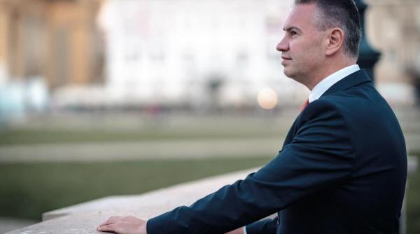 ben oni ardelean putin trage de timp nu e dispus sa negocieze ceva doar mimeaza e un nesabuit care si a pierdut mintile si se va duce spre colaps