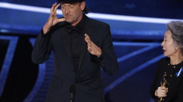 troy kutsur actorul surd care a luat premiul oscar adriana saftoiu confirma ca surditatea nu e o piedica e inspiratie pentru cei care aud