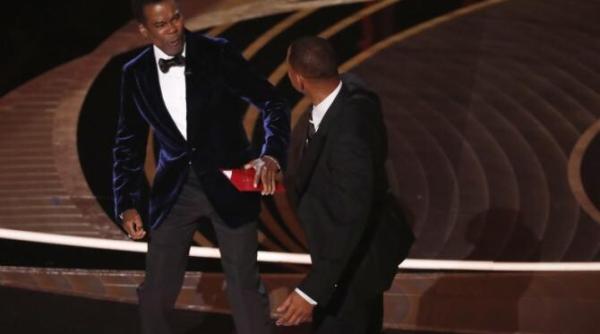 will smith scuze publice pentru chris rock dupa ce l a palmuit la premiile oscar