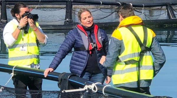 afacere de succes cu pielea de peste poate fi folosita pentru o mare varietate de imbracaminte accesorii si incaltaminte