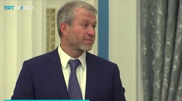 roman abramovici otravit cu o toxina in doza mica doar pentru a l speria un avertisment de a nu trada kremlinul