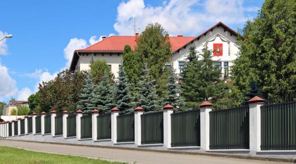 lituania il va expulza pe ambasadorul rus