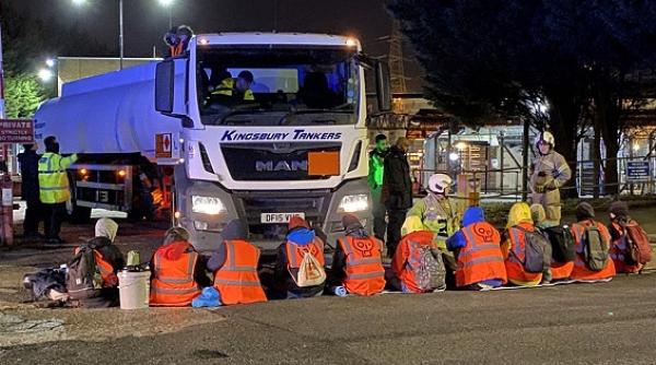 proteste in marea britanie guvernul regatului unit exploateaza razboiul din ucraina pentru a continua investitiile in combustibili fosili