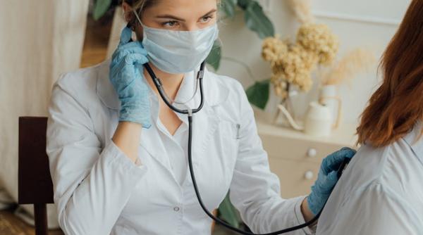 serviciile medicale eliminate de la 1 aprilie medicii de familie manifest nu noi suntem de vina nu acceptam sa fim facuti responsabili