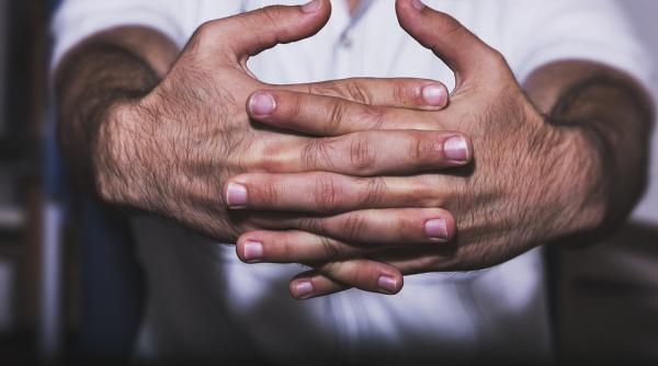 iti trosnesti degetele daca ai sti cat de periculos este n ai mai face asta