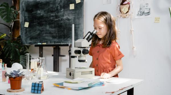 studiu de unde mostenesc copiii inteligenta de la mama sau de la tata