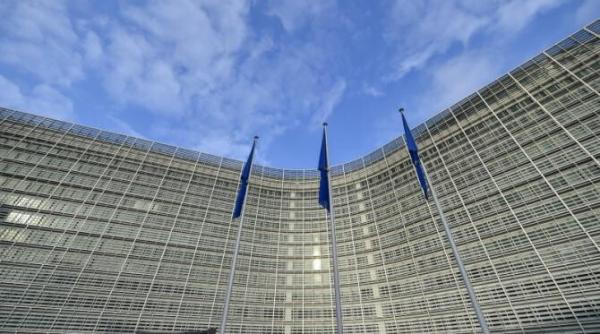 embargo total asupra rusiei votat in parlamentul european solicitarea priveste importurile de petrol carbune combustibil nuclear si gaz din rusia