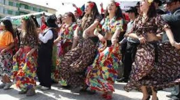 klaus iohannis mesaj cu ocazia zilei internationale a romilor