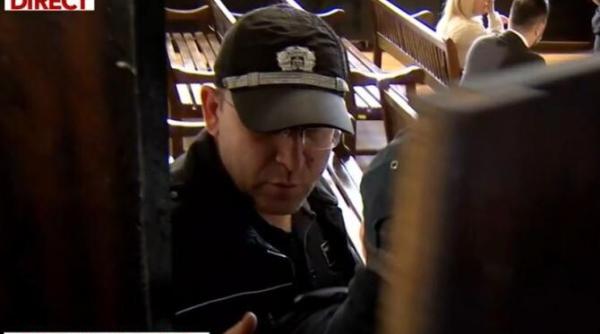 elena udrea in fata instantei din bulgaria sunt o mama va rog sa tineti cont de asta