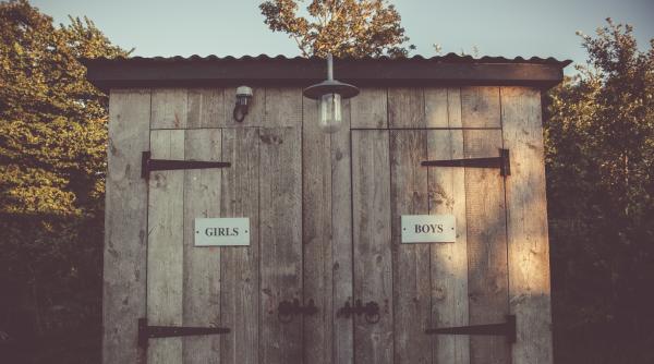 nou nascut salvat din hazna la constanta mama l a nascut din greseala