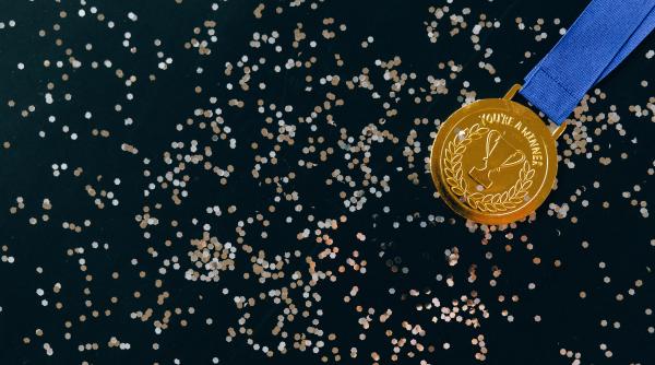 o medalie de aur castigata la jocurile olimpice din 1948 vanduta cu 120 000 de dolari