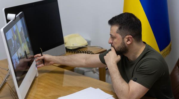 zelensky a avertizat cu privire la intensificarea ostilitatilor rusiei in estul ucrainei