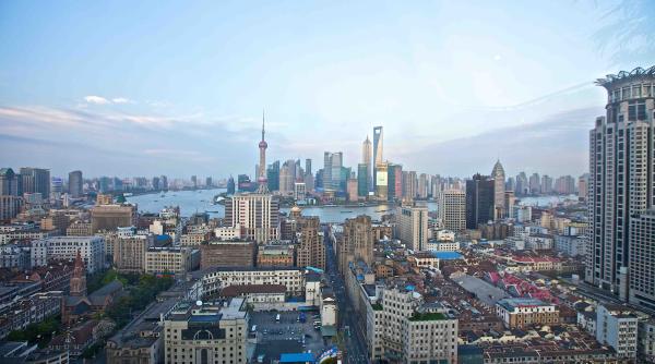 shanghai modifica regulile covid 19 orasul va fi impartit in trei zone iar unii oameni au voie sa iasa timp de o ora afara