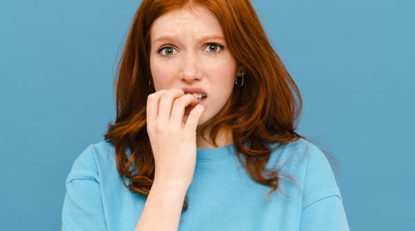 iti rozi unghiile suferi de onicofagie vezi cum poti scapa de acest prost obicei