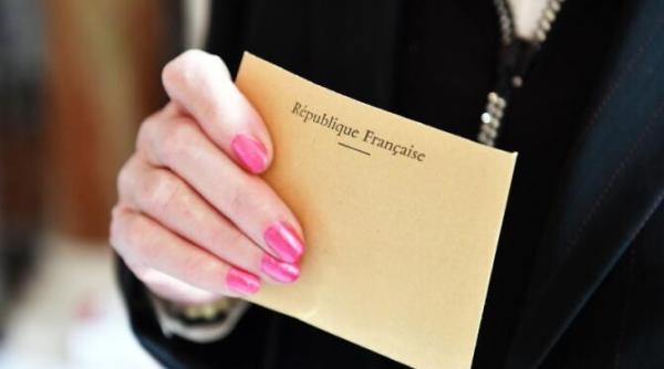 alegeri prezidentiale in franta sondaje extrem de stranse intre cei doi candidati miza se pune pe electoratul de stanga