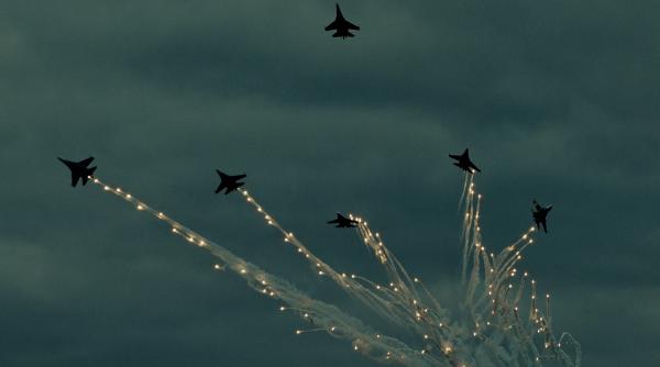 china isi trimite cele mai avansate avioane de lupta intr o zona disputata