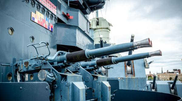 gluma serii despre crucisatorul moskva foto in articol