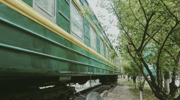 motorina furata si vanduta pe piata neagra 93 de angajati ai depoului de locomotive timisoara trimisi in judecata