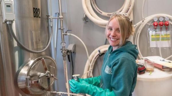 peste o treime din refugiatii ucraineni s au angajat in industria prelucratoare