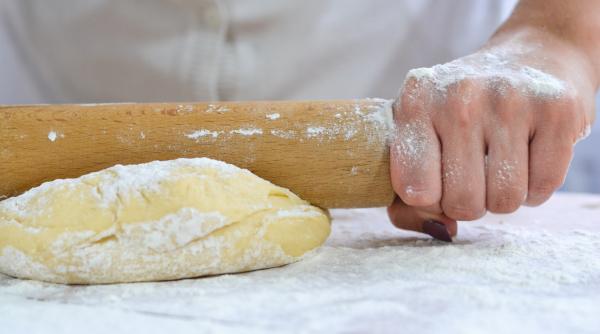 atentie la cozonac umplutura de nuca si zahar poate dubla continutul de calorii friptura la gratar sau la cuptor