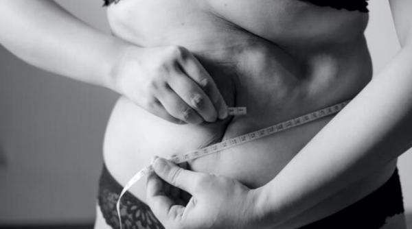 greutatea in exces este un indicator al riscului pentru cancer